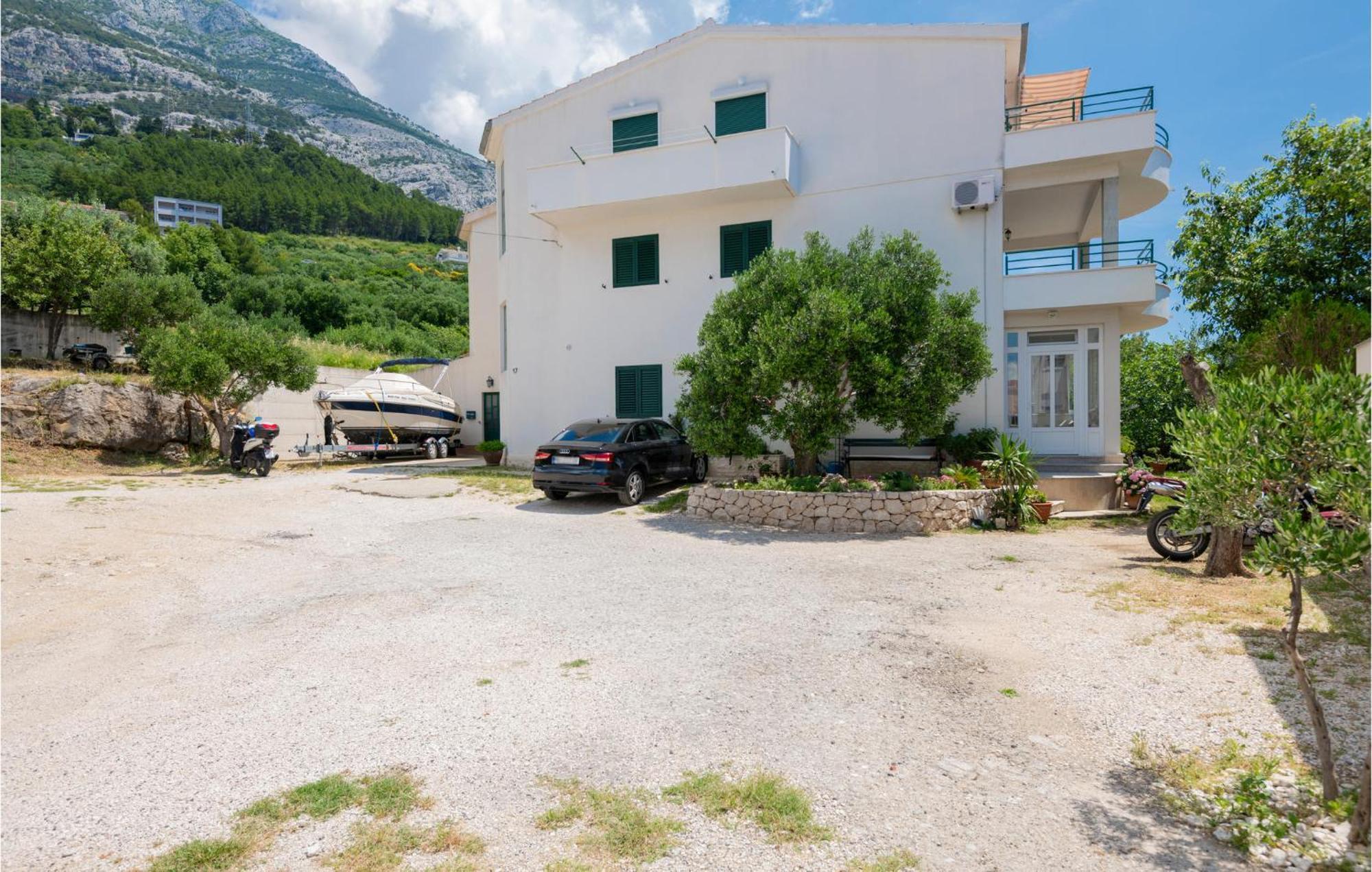 2 Bedroom Beautiful In