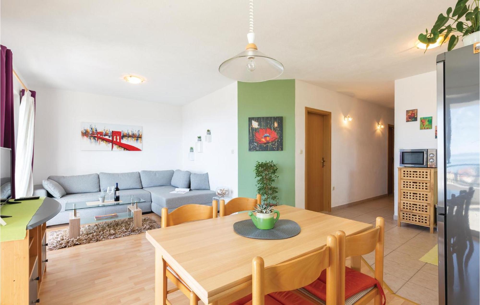 2 Bedroom Beautiful In Apartman *